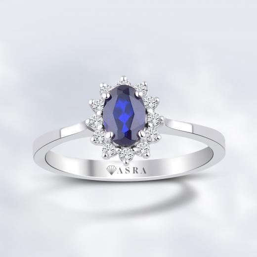 0.72 Karat Pırlanta Oval Safir Yüzük